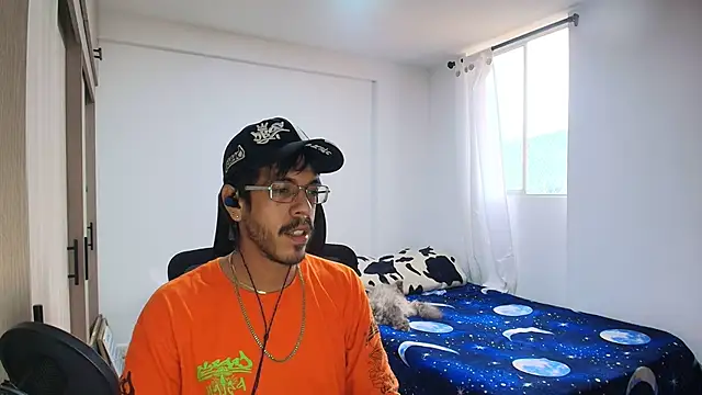 Snapshot of naitt_ chatting on November 24, 2025, 11:21 am naitt online show from November 24, 2025, 11:21 am