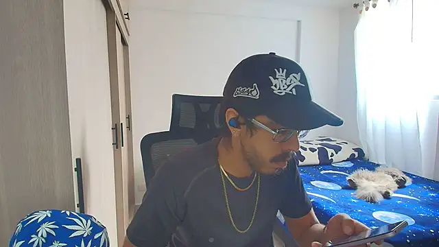 Snapshot of naitt_ chatting on November 29, 2025, 6:19 pm naitt online show from November 29, 2025, 6:19 pm