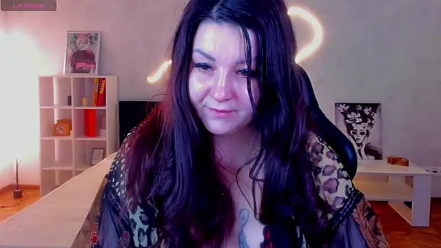 Snapshot of still__her chatting on November 25, 2025, 1:39 am still her online show from November 25, 2025, 1:39 am