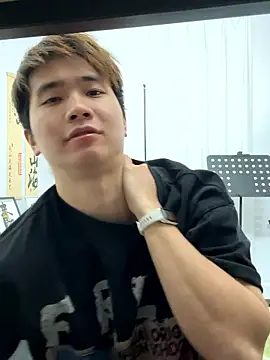 Snapshot of Juhone chatting on January 9, 2026, 12:12 pm Juhone online show from January 9, 2026, 12:12 pm