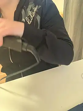 Snapshot of Ghostbaby02 chatting on January 13, 2026, 1:37 pm Ghostbaby02 online show from January 13, 2026, 1:37 pm