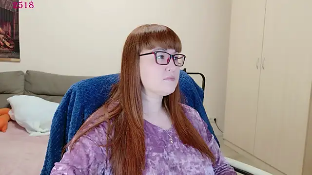 Snapshot of Foxy-lady chatting on April 23, 2026, 1:24 pm Foxy-lady online show from April 23, 2026, 1:24 pm