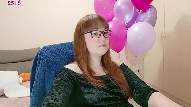 Snapshot of Foxy-lady chatting on May 30, 2026, 1:06 pm Foxy-lady online show from May 30, 2026, 1:06 pm