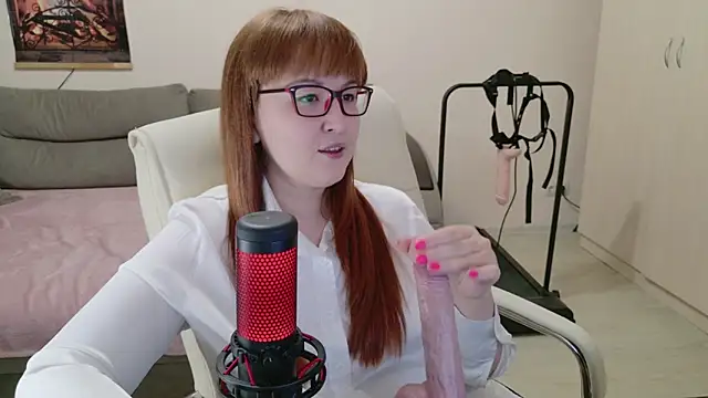 Foxy-lady online show from November 1, 2025, 11:20 pm