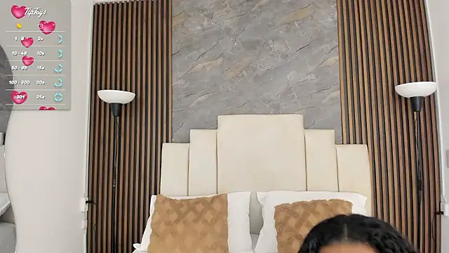 Snapshot of catiusca_reyes_03 chatting on January 19, 2026, 11:47 am catiusca reyes 03 online show from January 19, 2026, 11:47 am