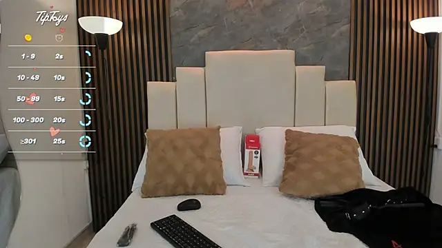 catiusca reyes 03 online show from December 18, 2025, 1:26 pm