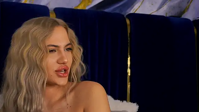 Chloe GraceeX online show from December 14, 2025, 10:15 pm