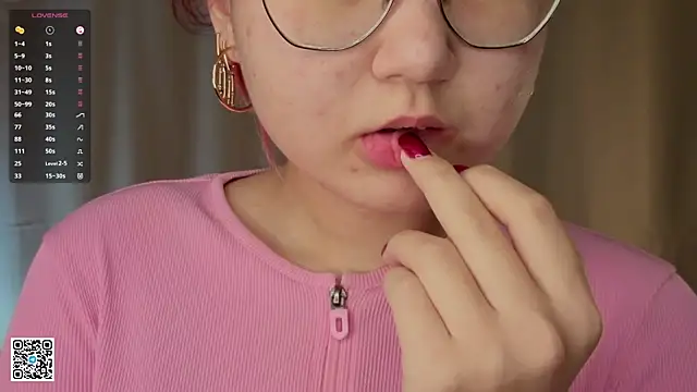 PatrickStimac online show from November 25, 2025, 4:13 am