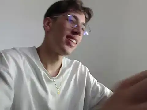 Snapshot of Dio__morningstar chatting on November 25, 2025, 12:27 pm Dio morningstar online show from November 25, 2025, 12:27 pm