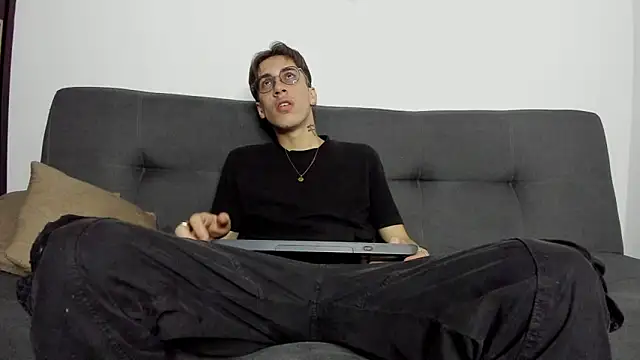 Snapshot of Dio__morningstar chatting on November 29, 2025, 1:22 pm Dio morningstar online show from November 29, 2025, 1:22 pm