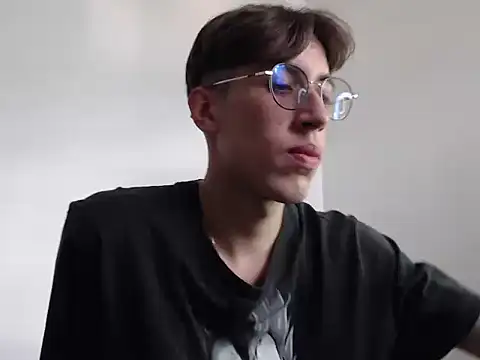 Snapshot of Dio__morningstar chatting on November 22, 2025, 3:44 pm Dio morningstar online show from November 22, 2025, 3:44 pm