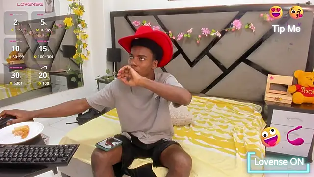 NoahJhonson69 online show from April 11, 2026, 12:31 pm