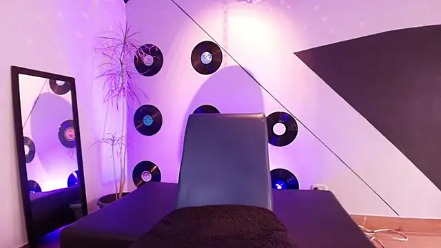 goddess julieta online show from February 13, 2026, 7:14 pm