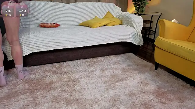 RozanneJordan online show from February 5, 2026, 5:09 pm