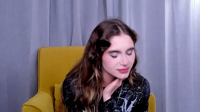 Snapshot of RozanneJordan chatting on November 23, 2025, 1:32 pm RozanneJordan online show from November 23, 2025, 1:32 pm