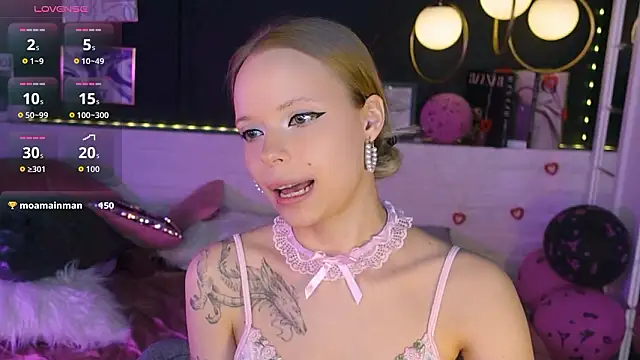 Snapshot of lucy_loy chatting on February 15, 2026, 7:42 am lucy loy online show from February 15, 2026, 7:42 am