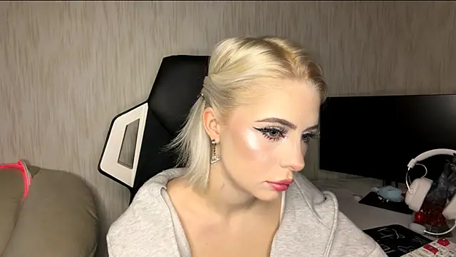 DayleSileo online show from December 1, 2025, 5:19 am