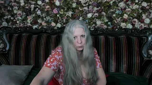 mariabelladonna online show from April 1, 2026, 10:50 pm