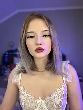 Snapshot of YunnaTyan chatting on December 14, 2025, 1:06 pm YunnaTyan online show from December 14, 2025, 1:06 pm