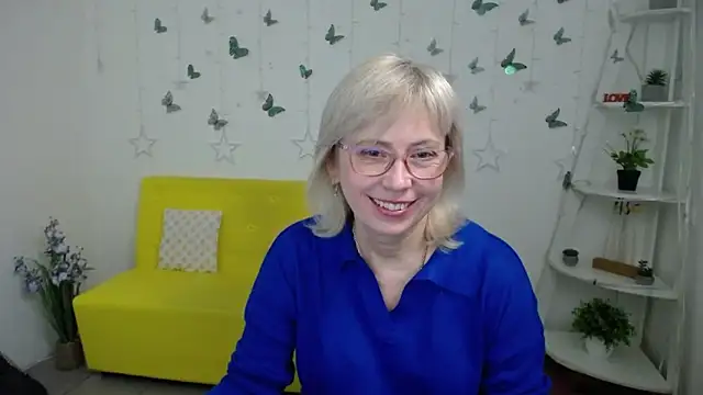 Snapshot of LaurenWishy chatting on February 27, 2026, 12:05 pm LaurenWishy online show from February 27, 2026, 12:05 pm