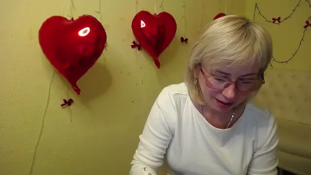 Snapshot of LaurenWishy chatting on February 14, 2026, 5:57 pm LaurenWishy online show from February 14, 2026, 5:57 pm