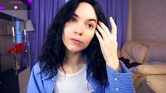 Snapshot of LorrieWilcinski chatting on November 23, 2025, 7:51 am LorrieWilcinski online show from November 23, 2025, 7:51 am