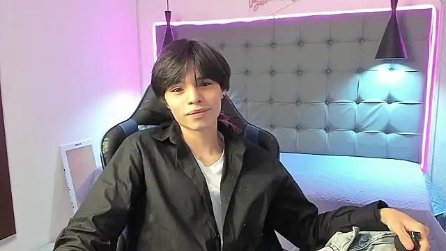 Sylasfrost online show from February 19, 2026, 12:35 pm