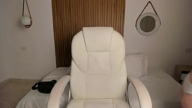 Alaska deluxe online show from March 31, 2026, 10:01 pm