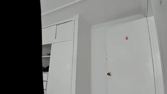 Alaska deluxe online show from March 12, 2026, 9:41 pm