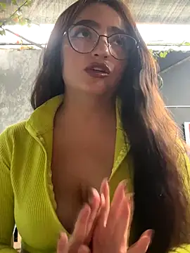 Juanita Rojas online show from November 20, 2025, 6:30 pm