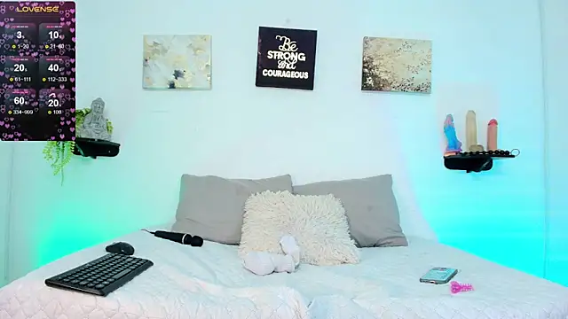 Maddy  Jones online show from March 7, 2026, 7:30 pm