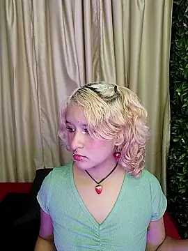 Snapshot of ahsly_Zam chatting on January 14, 2026, 3:10 am ahsly Zam online show from January 14, 2026, 3:10 am