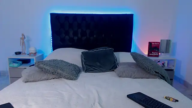 ray Weeed online show from November 28, 2025, 10:32 pm