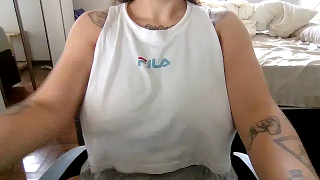 xxxluana online show from December 16, 2025, 3:49 pm