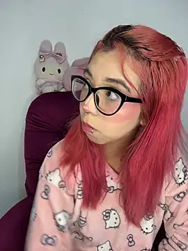 Valen-Foxx1 online show from April 2, 2026, 10:22 am