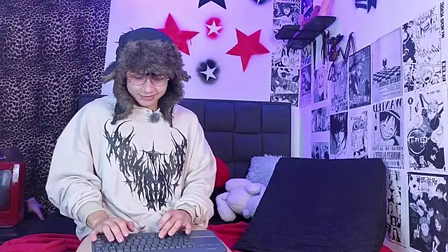 Snapshot of Apolo_Ushi chatting on November 26, 2025, 1:11 pm Apolo Ushi online show from November 26, 2025, 1:11 pm