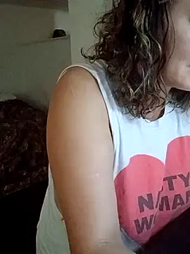 Snapshot of whitecream88 chatting on November 30, 2025, 3:35 pm whitecream88 online show from November 30, 2025, 3:35 pm