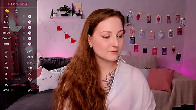 velvet cherry  online show from March 22, 2026, 8:49 am