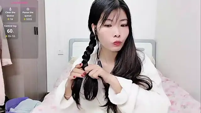 Snapshot of Ava-Baby chatting on November 26, 2025, 6:02 am Ava-Baby online show from November 26, 2025, 6:02 am