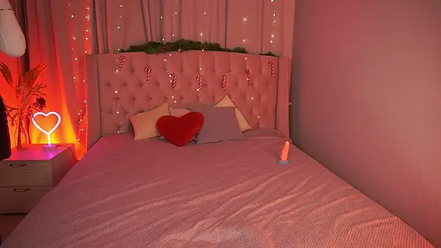 AnnetteLane online show from January 15, 2026, 5:11 am