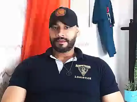 musclehetero online show from June 6, 2026, 7:08 pm