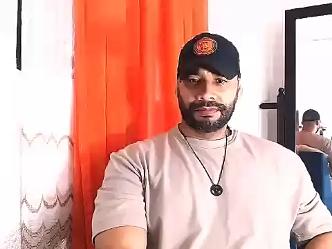 musclehetero online show from May 25, 2026, 3:11 pm