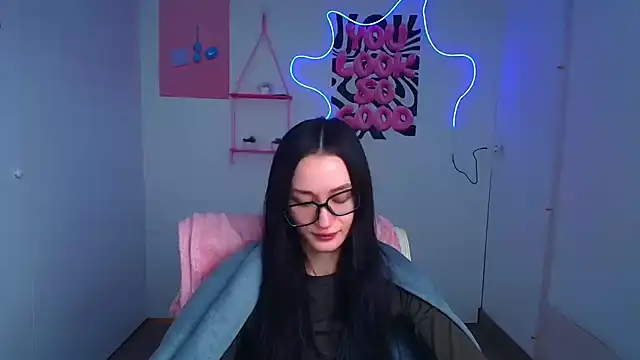 Snapshot of Stella_XO chatting on February 18, 2026, 6:22 am Stella XO online show from February 18, 2026, 6:22 am