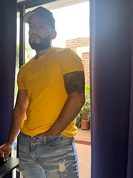 Snapshot of Mike_savage3 chatting on December 5, 2025, 12:37 pm Mike savage3 online show from December 5, 2025, 12:37 pm