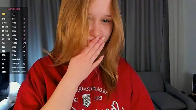 Snapshot of VoidElaris chatting on February 11, 2026, 8:20 pm VoidElaris online show from February 11, 2026, 8:20 pm