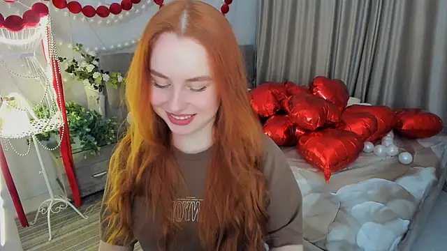 AirySilhouette online show from February 15, 2026, 6:07 pm