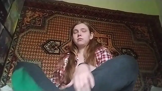 KikiBang online show from February 7, 2026, 9:28 am