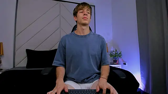 Snapshot of Ostin_Saints chatting on January 6, 2026, 8:02 pm Ostin Saints online show from January 6, 2026, 8:02 pm