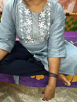 Gajalakshmi online show from November 26, 2025, 6:57 am