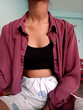 Snapshot of Purnima_18 chatting on November 29, 2025, 10:15 am Purnima 18 online show from November 29, 2025, 10:15 am